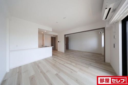 S-RESIDENCE上社aureate405の内装