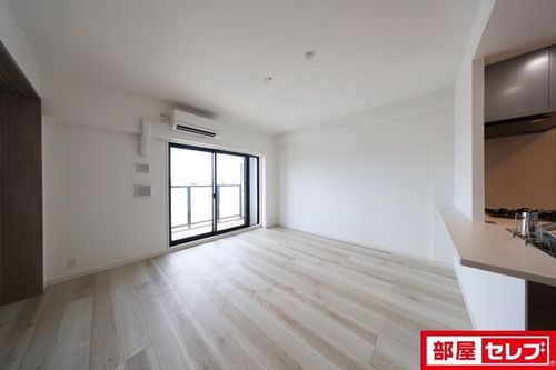 S-RESIDENCE上社aureate405の内装
