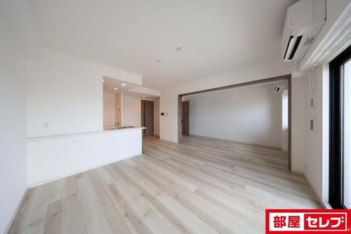 S-RESIDENCE上社aureate501の内装
