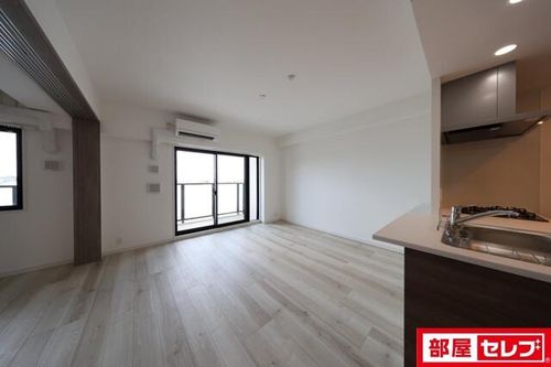 S-RESIDENCE上社aureate501の内装