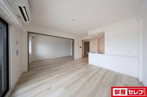 S-RESIDENCE上社aureate502の内装