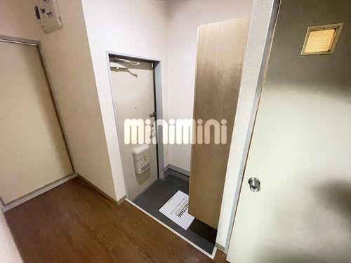 アメニティー春日井の玄関