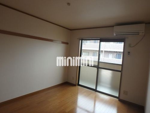 ディアコートNの居間