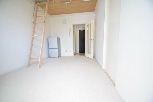 Smile伊伝居204の居間