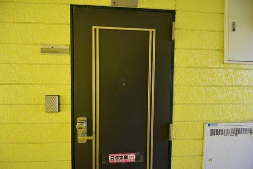 Smile伊伝居204の玄関