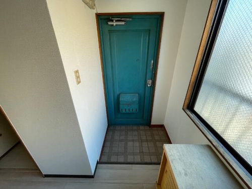 杉山ハイツの玄関