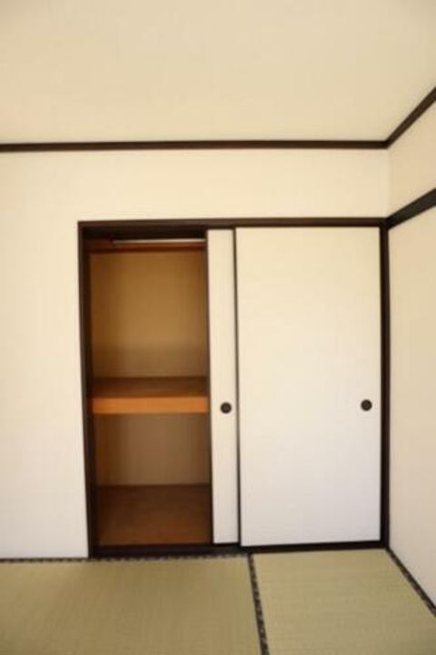 ライトハイツH棟の内装