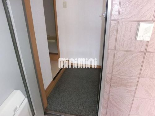 コーポジョイフルの玄関