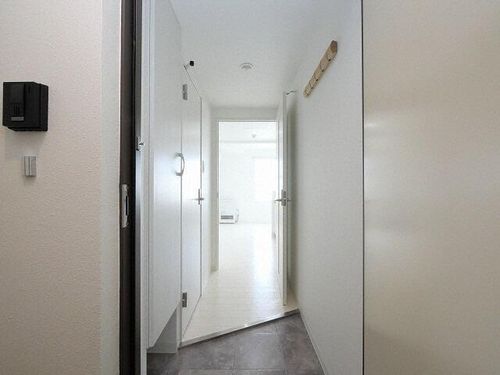 北海道札幌市中央区南十条西12丁目(マンション)の賃貸物件の玄関