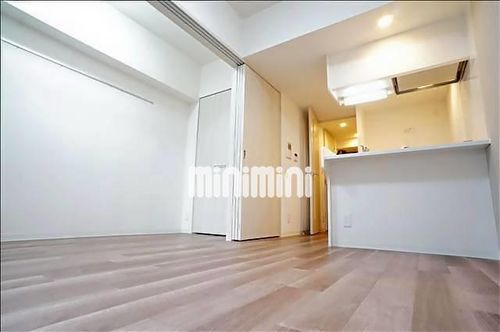 メイクスデザイン名駅南の居間