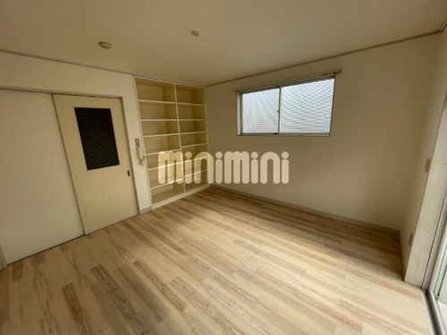 竜美東SKYHILLS6 (竜美東スカイヒルズ6)の居間