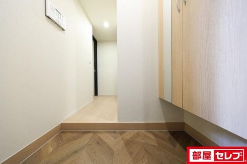 ヴァルトベルク新守103の玄関