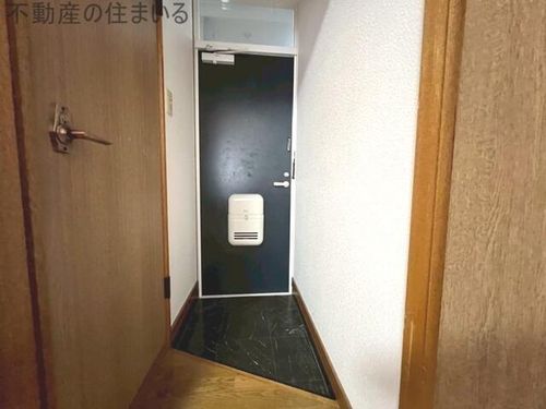 プライムハウス澄川壱番館の玄関