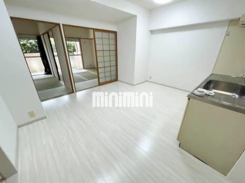 グランメゾン金城の居間