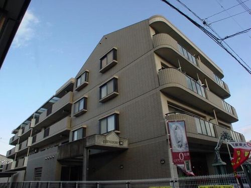 COZYCOURT M204の玄関