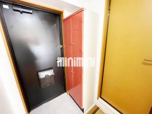 グリーンヒル岡弥Ⅱの玄関