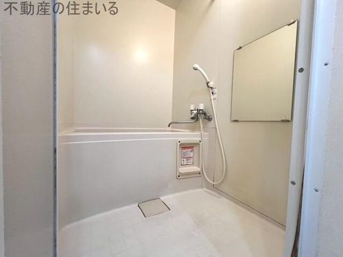 リナコートBの風呂