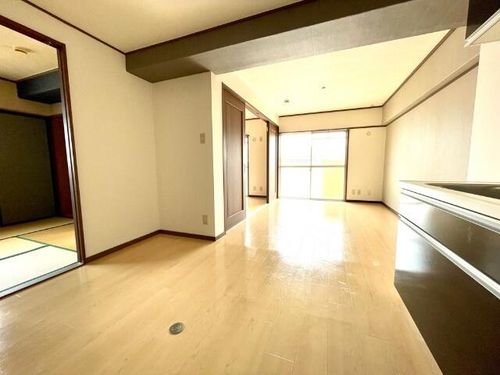 パークサイドマンションの居間