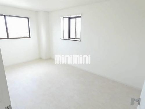 リバーサイドの居間