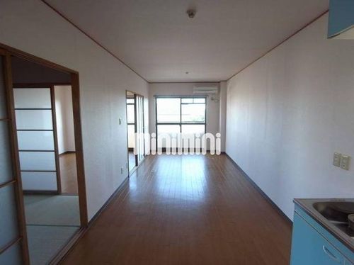 メゾンドフォーレ大塚Ⅱの居間