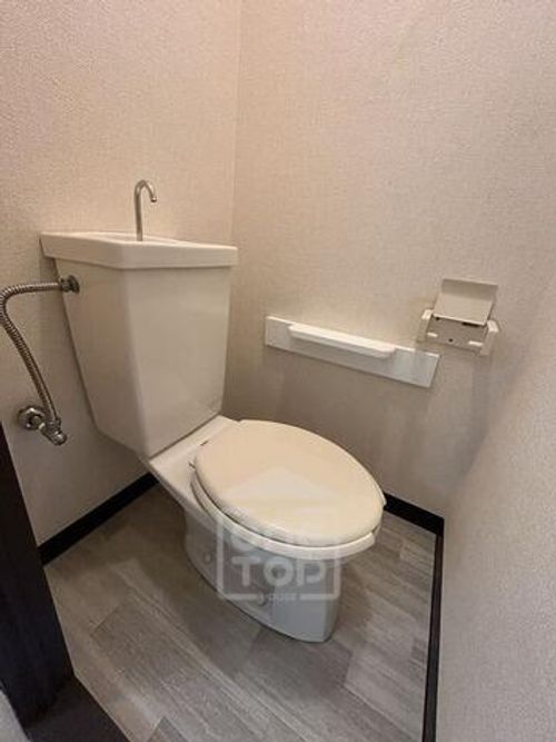 コスモセブンの内装