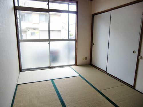 黄金ハウスの居間