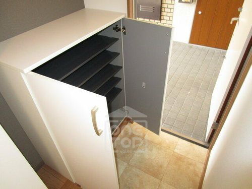 アーバンハイツ大住の玄関