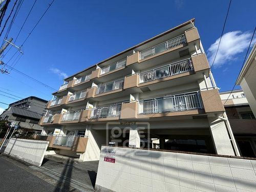 此君園ハイツの外観