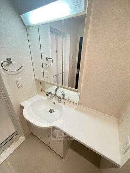 シャルム総持寺の内装