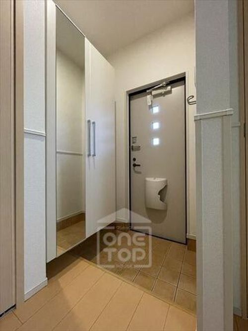 グランアンジュ1の玄関