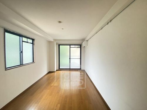 メゾンルミエールの居間