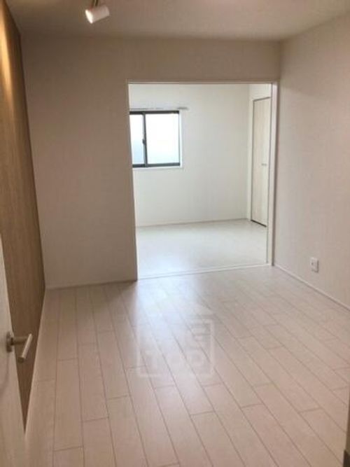 フジパレス正雀駅南2番館の居間