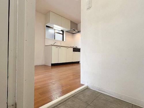 大阪府大阪市旭区大宮3丁目(マンション)の賃貸物件の玄関