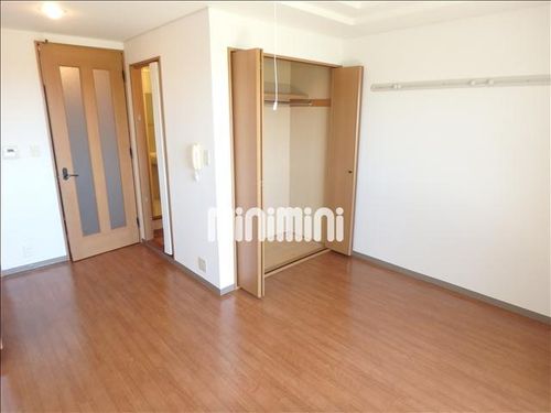 プラムV2の居間