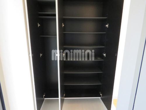 茶屋ヶ坂ライズの玄関