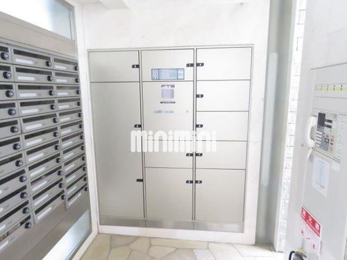 茶屋ヶ坂ライズの玄関