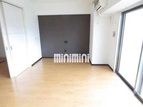 茶屋ヶ坂ライズの居間