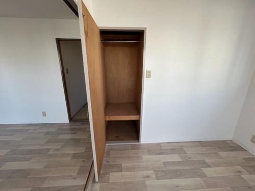 SKハイツ住之江202の内装