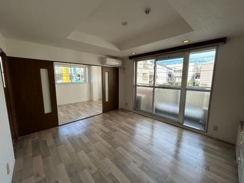 SKハイツ住之江202の内装