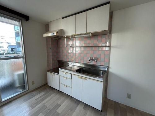 SKハイツ住之江202のキッチン