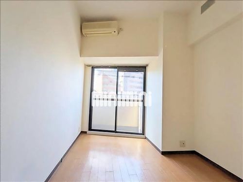 サンリバーイナダの居間