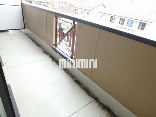 エステート長茂の内装