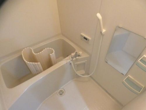 福岡県春日市小倉6丁目(マンション)の賃貸物件の風呂