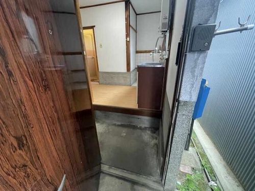 大阪府大阪市城東区関目5丁目(一戸建)の賃貸物件の玄関