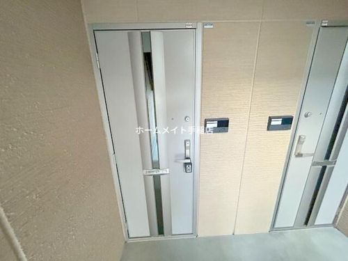 北海道札幌市手稲区西宮の沢四条1丁目(アパート)の賃貸物件の玄関