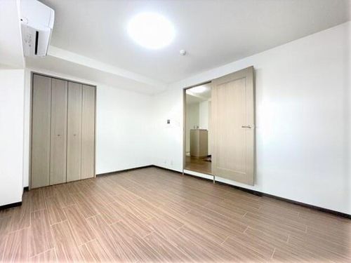 ラフィーネ日比野の居間