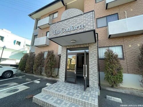 ラ・コンフォルテの玄関