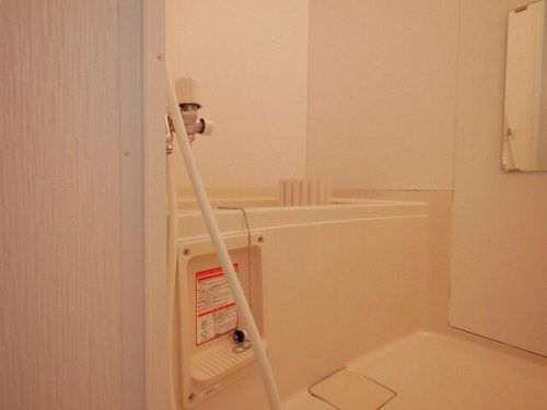 サンテラス元町Ⅲ202の風呂