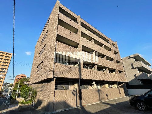 フィオレンテ本山の外観