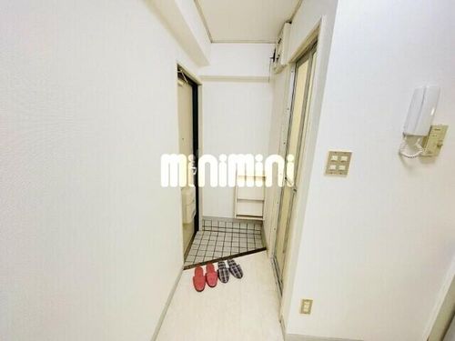 ジュネパレス稲沢 第1の玄関